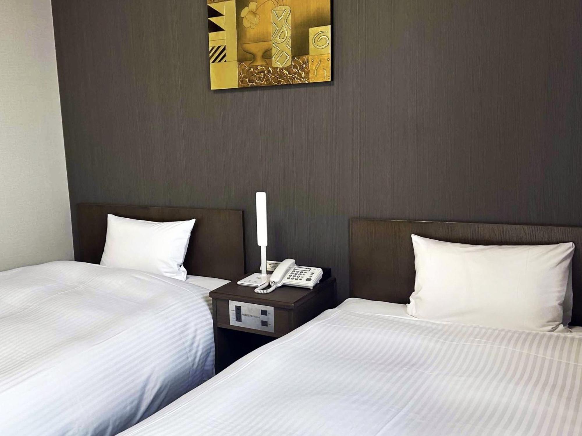 Hotel Route-Inn Kakamigahara Екстер'єр фото