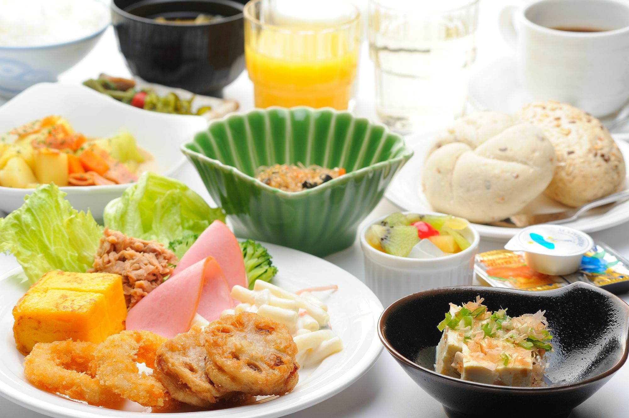 Hotel Route-Inn Kakamigahara Екстер'єр фото